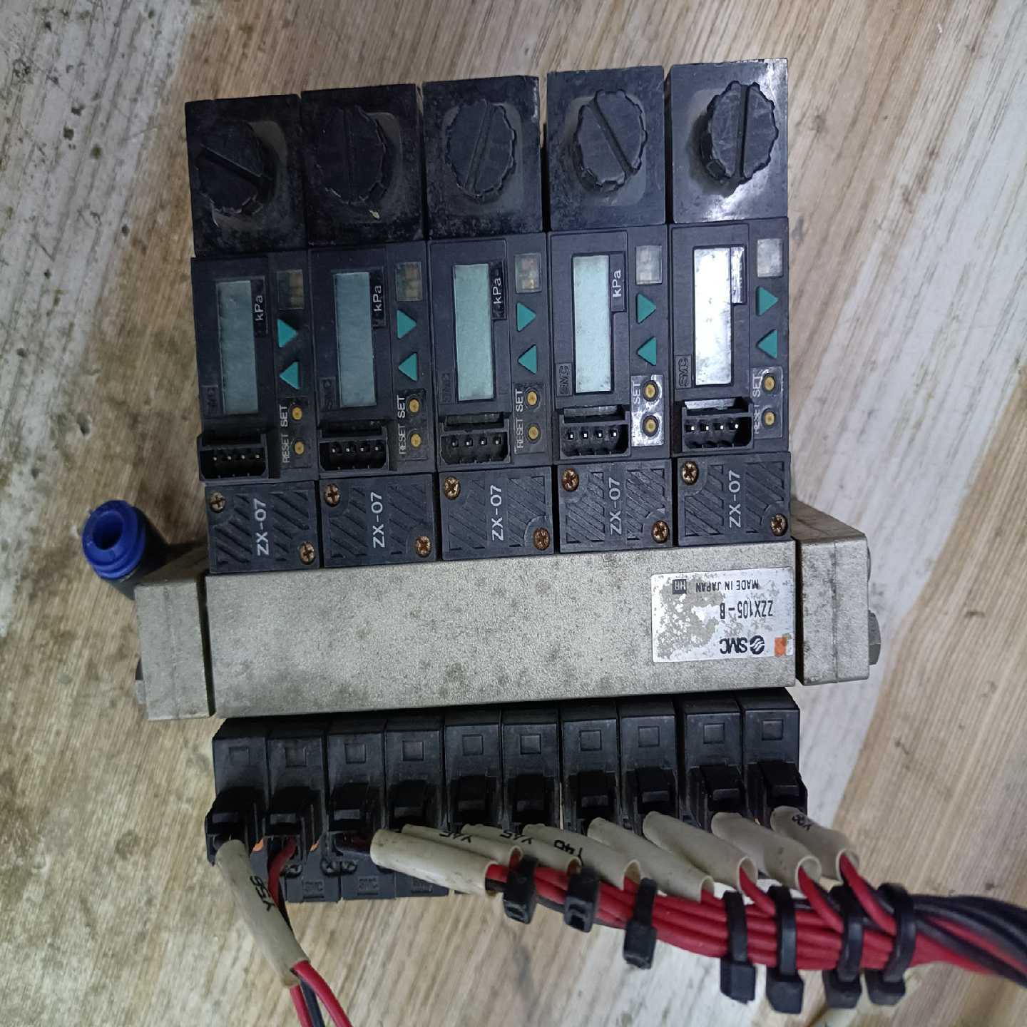 ZSE3-0X-23ZZX105-BVJ114YS询价