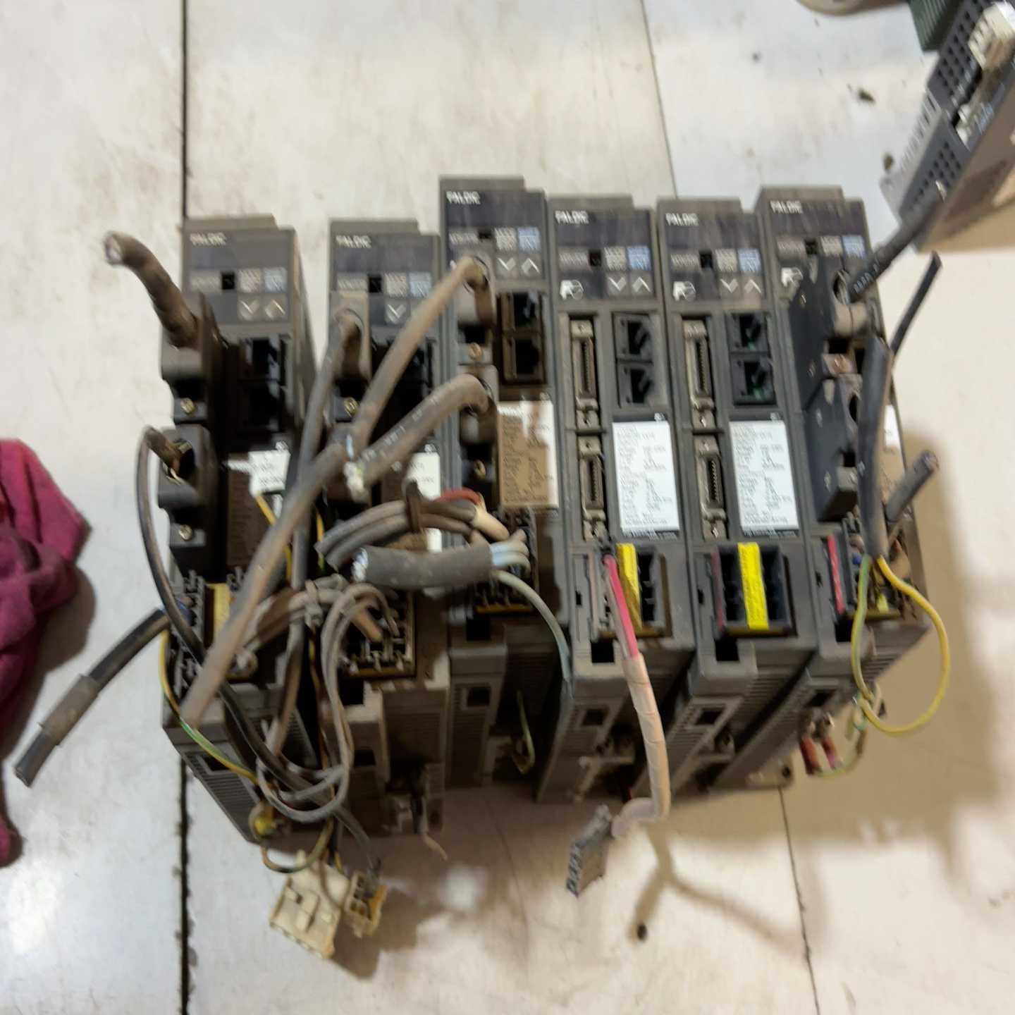 富士400w伺服驱动器RYC401D3-VVT2六台，成色实询价,办公设备/耗材/相关服务,其它,淘宝优惠券,粉丝福利购,淘宝优惠卷