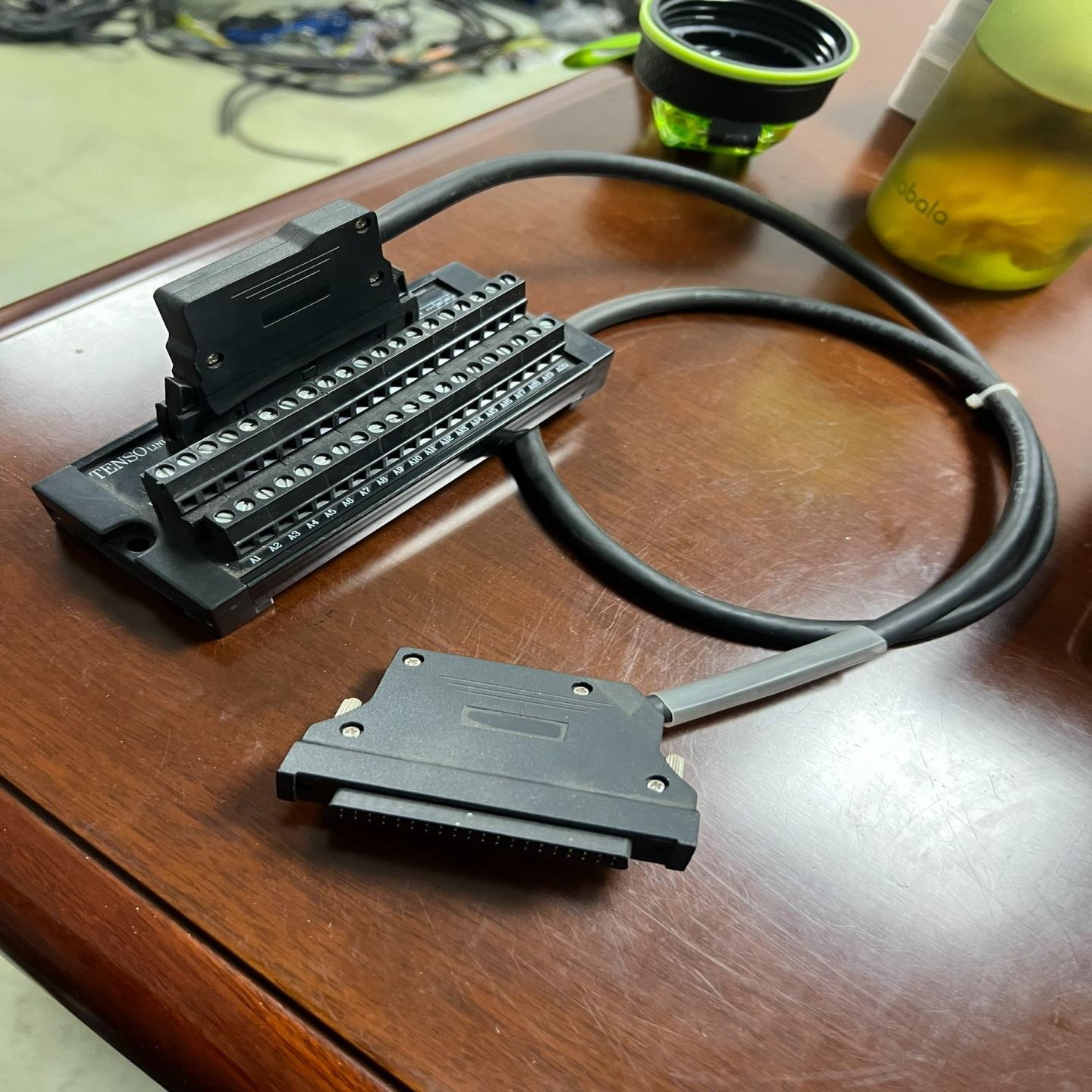 安川YRC1000机器人端子台。，。~询价