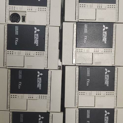 三菱PLCFX3SA10MTCM几乎全新原装正品-议价