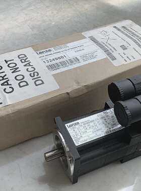 LENZE 13249881 MCS 06C60LRS0B0A11NST5S00NR2SU SERVO MOTOR 0.