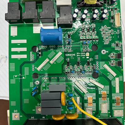 议价--众辰变频器全新NZ200T-37GY驱动板 S28QD24E