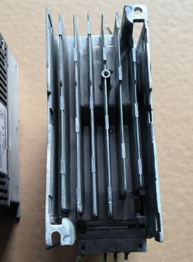 台达变频器0.4KW220VVFD004EL21A原