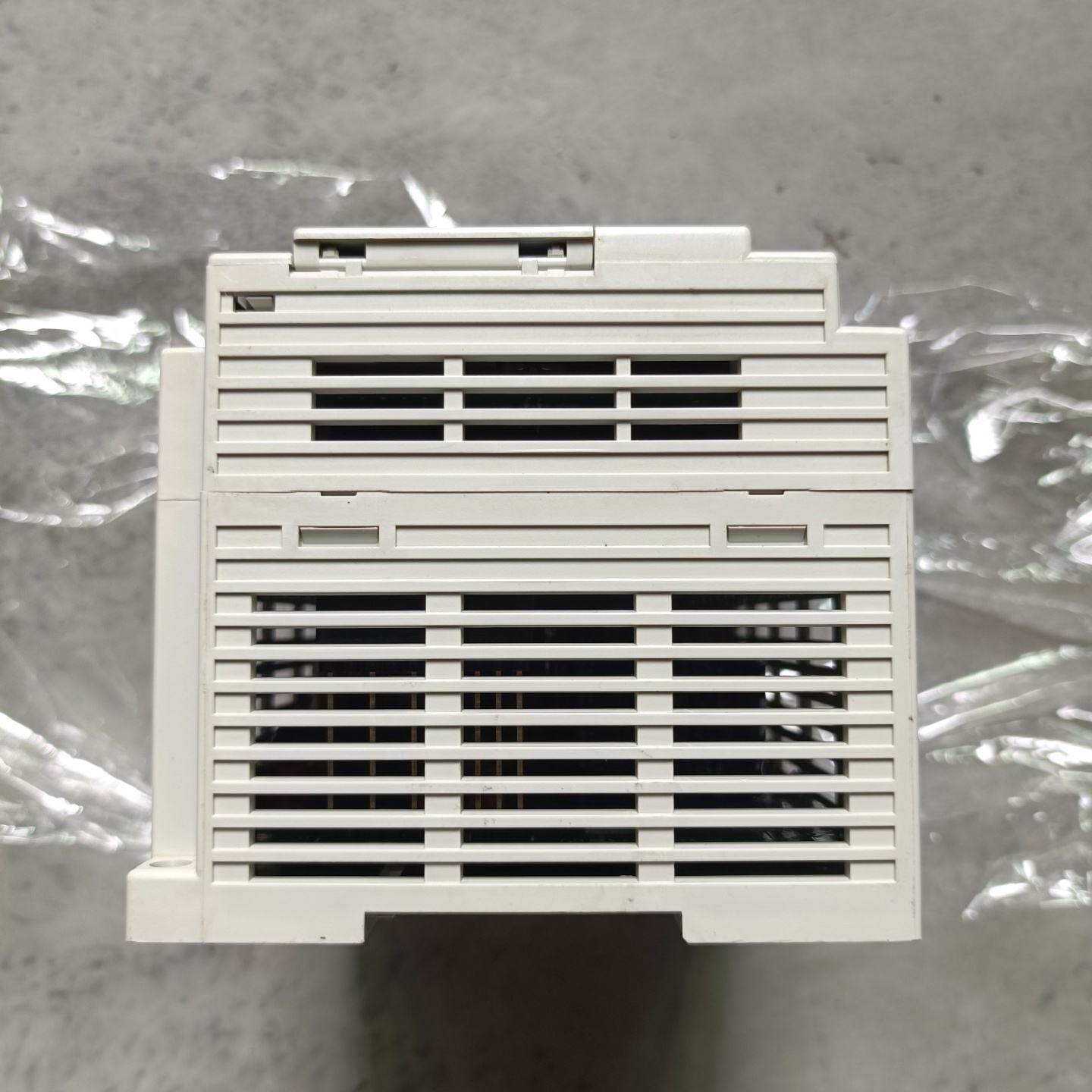 松下PLC扩展单元FP-XH C30T，型号AFPXHC30--议价商品