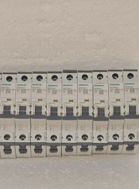 Lotto di 10 pezzi SIEMENS 5SY61047 Interruttore miniaturizza