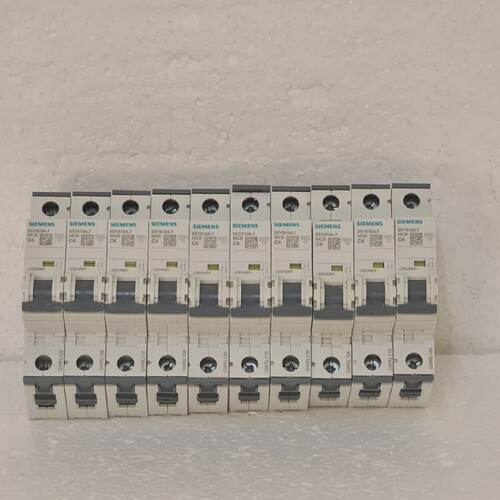 Lotto di 10 pezzi SIEMENS 5SY61047 Interruttore miniaturizza