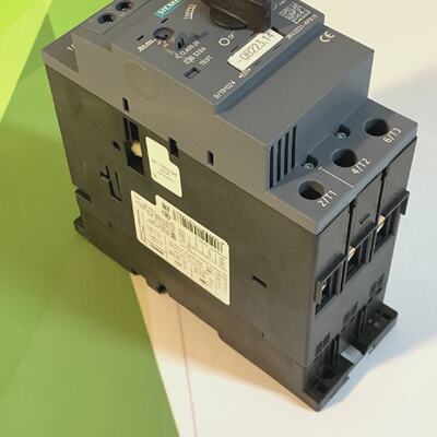 SIEMENS 3RV20314PB15 Interruttore automatico