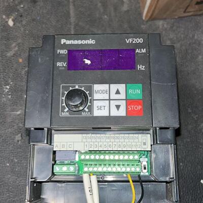 松下变频器型号AVF2000074实物拍摄功能正常议价