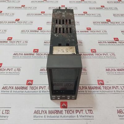 HONEYWELL PC6302U4C05000E Contrleur de Processus 120VAC 5060