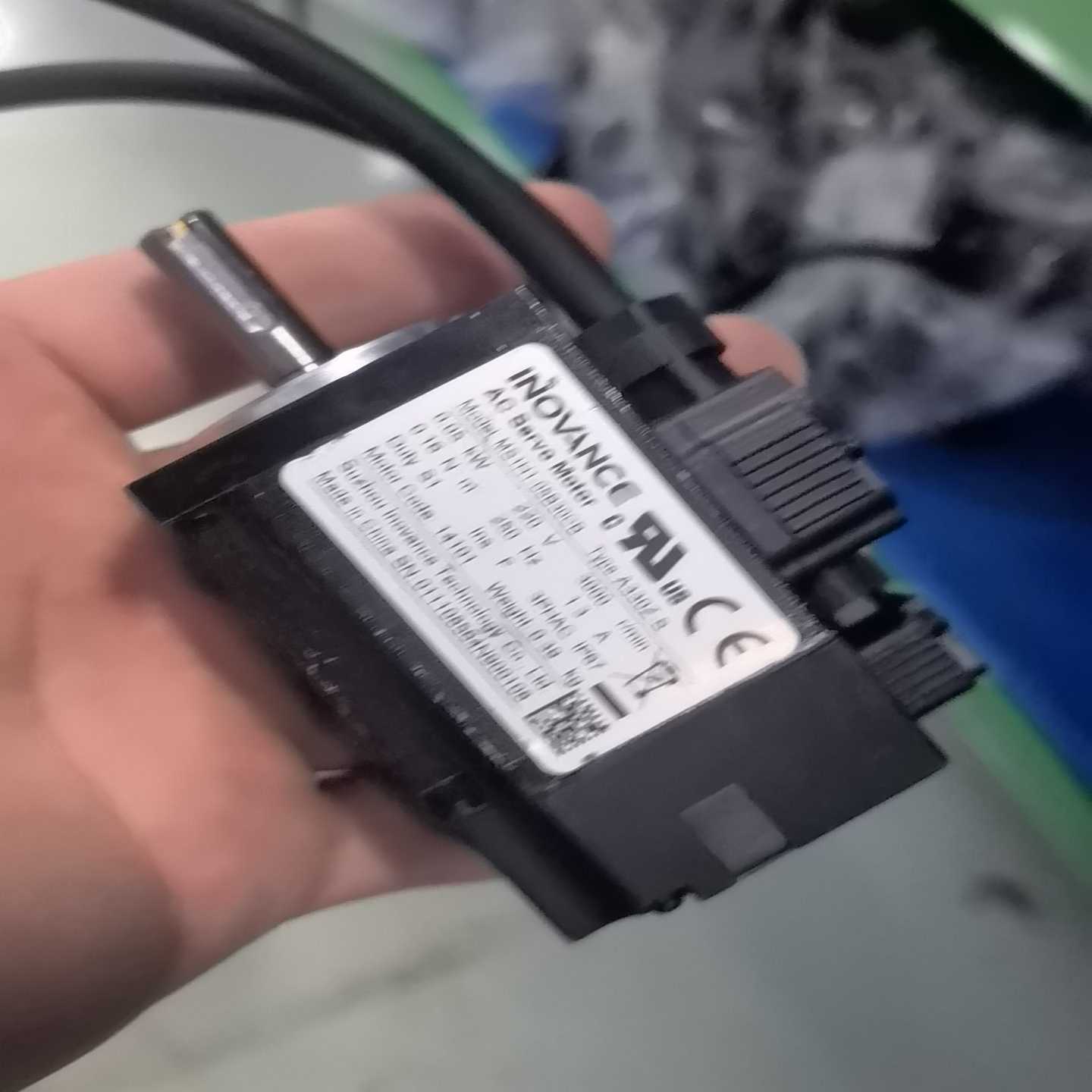 汇川伺服电机MS1H1-05B30CB-A330Z-S，原装--议价商品