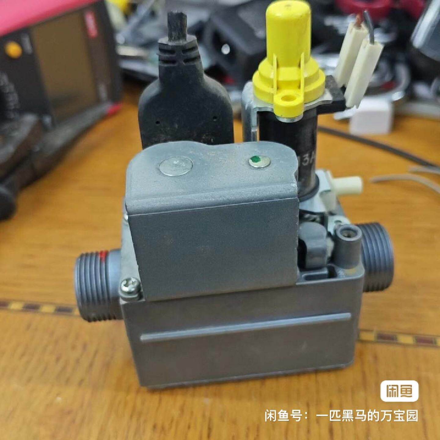 极米DLP投影仪通用3D眼镜/主动快门式3D眼镜/磁性吸附近--议价商