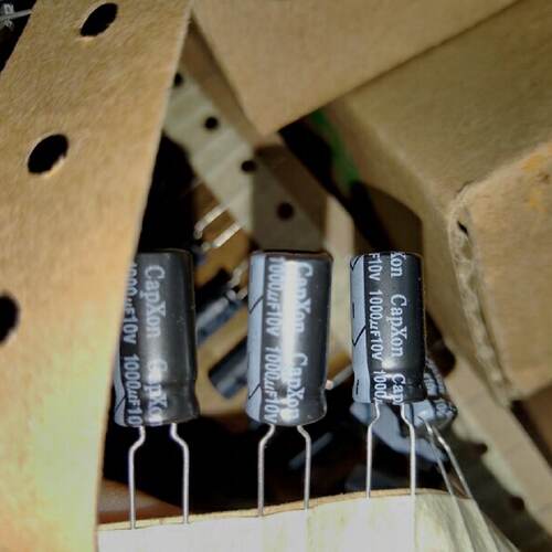 溢价-台产CAPXON1000uf10V电解电容