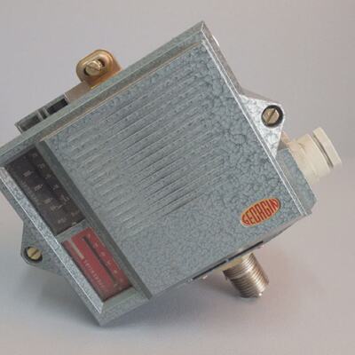 P96QX  GEORGIN  P 96 QX  Interruptor De Presin Usado