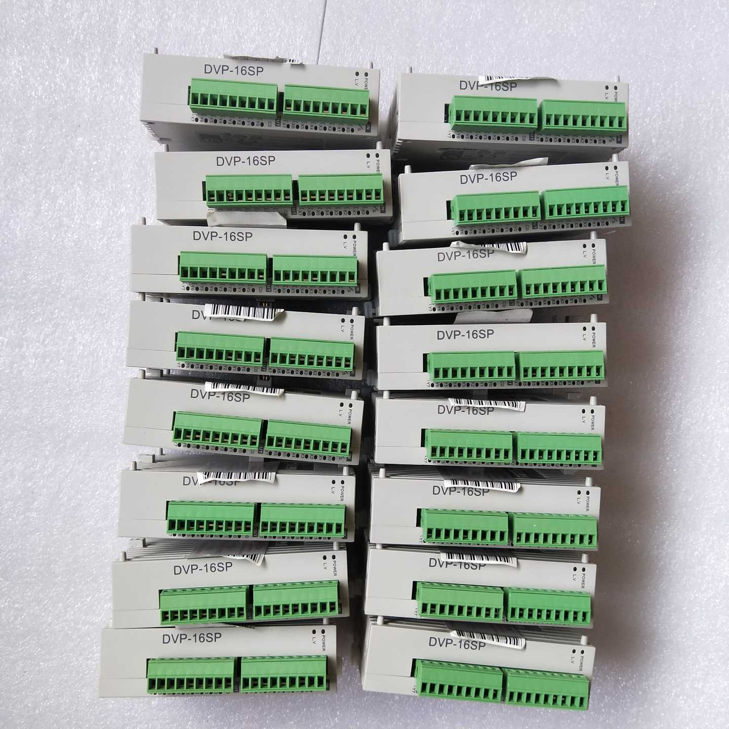 DVP16SP11R台达plc模块，功能包好，成色充新，实-议价