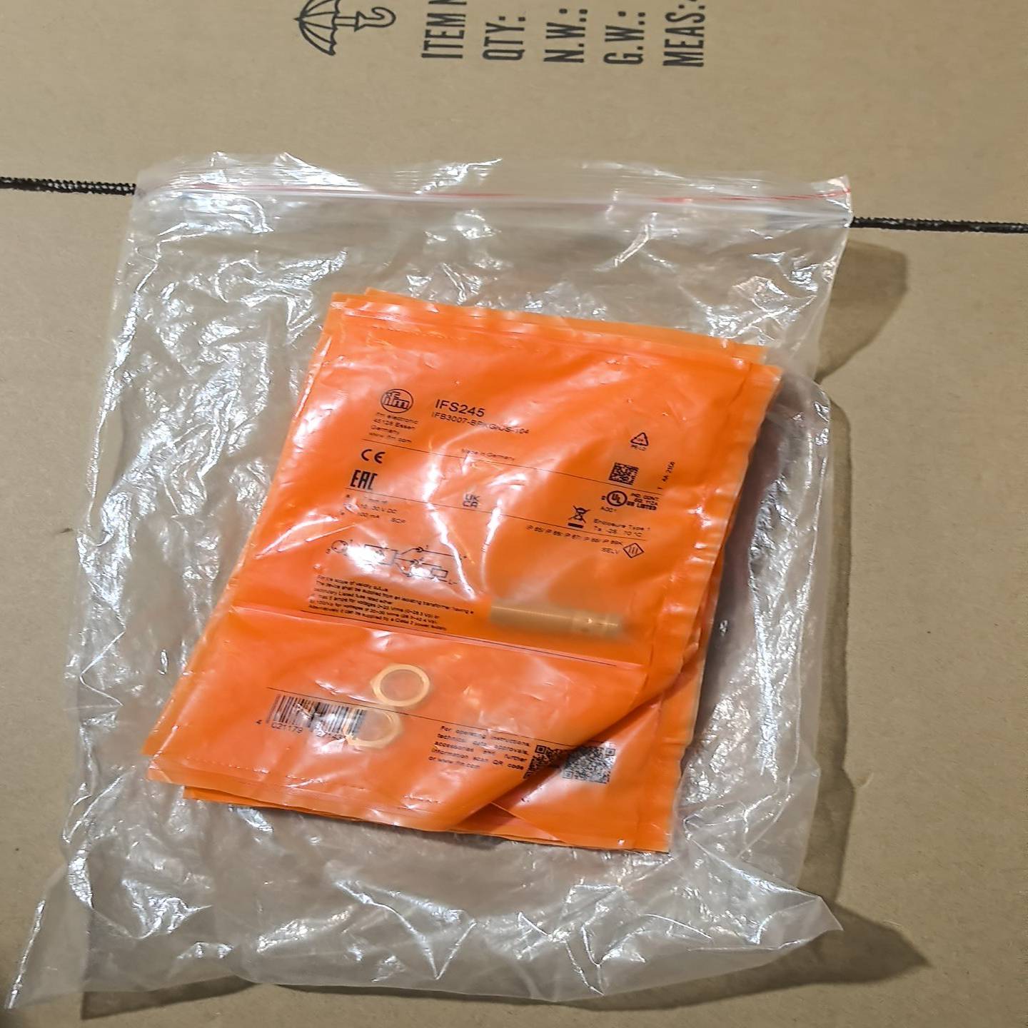 德国IFM易福门IFS245M12电感式接近开关传感询价