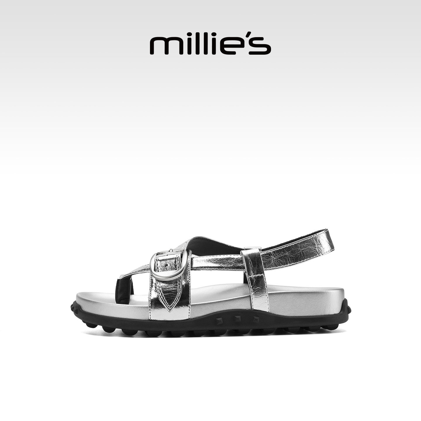 MILLIE'S/妙丽度假风银色罗马凉鞋女鞋平底金属扣沙滩鞋夏季新款