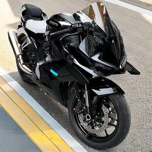 春风675sr风挡 竞技改装件 新款加高分体式前挡风改件 摩托车配件