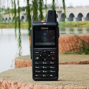 海能达Hytalk全网通对讲机PNC380插卡4G公网对讲机5000公里远距离
