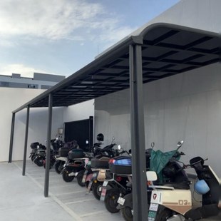 铝合金阳台窗台别墅大门上遮门头雨搭家用耐力板防雨雨棚挡板雨
