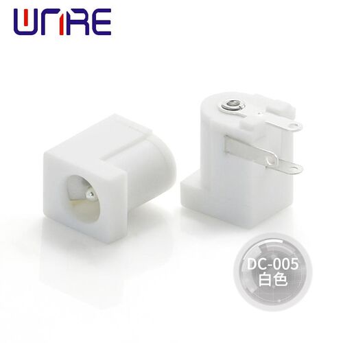 DC-005白色三脚DC直流电源插座 数码产品充电口转接头DVD通用配件
