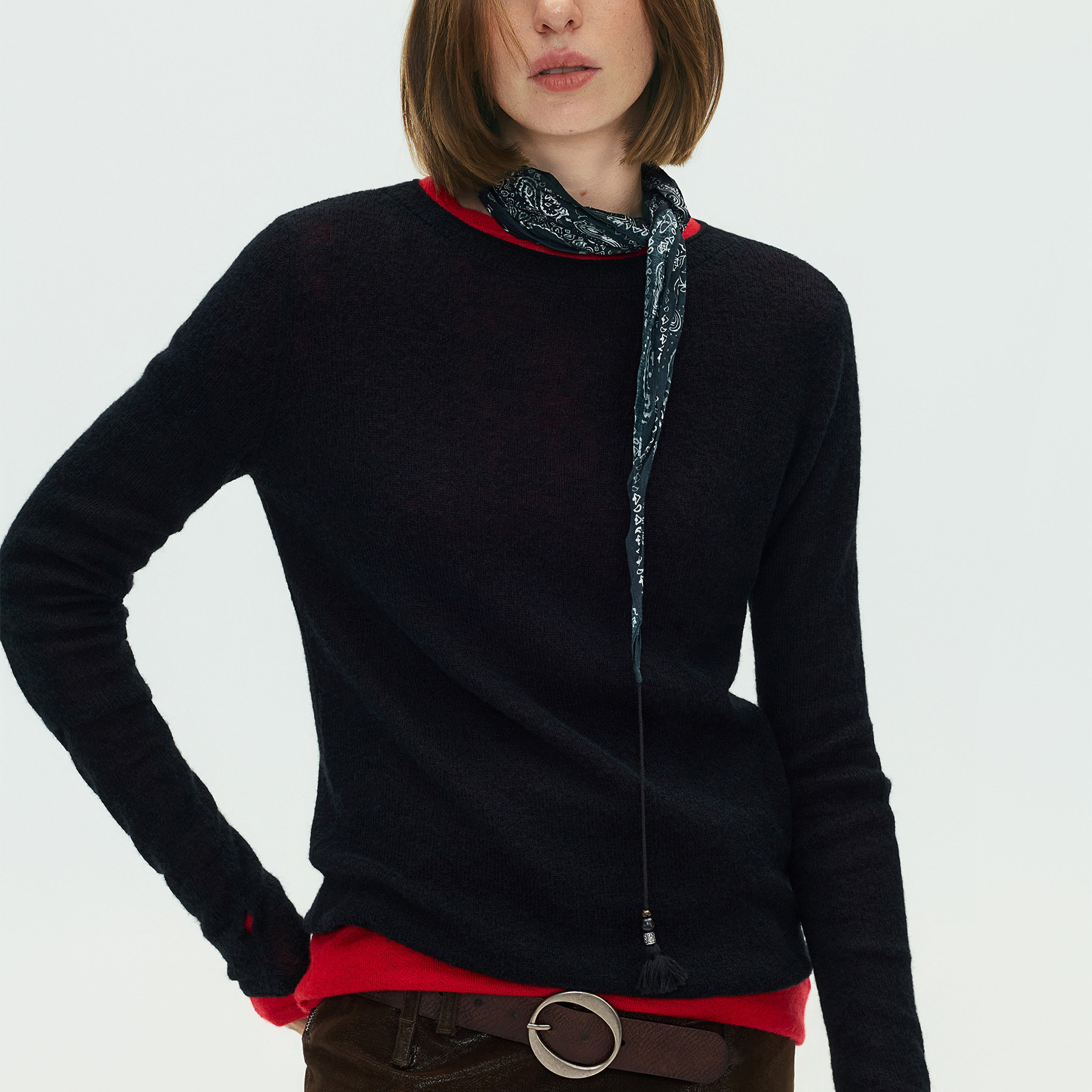 SoloForTwo 蓬松感马海毛毛衣 套指袖经典黑色羊毛针织衫