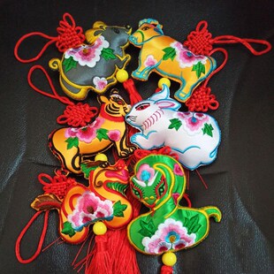 五月节蛇年十二生肖刺绣庆阳荷包小挂件双面绣花车载小挂件饰品