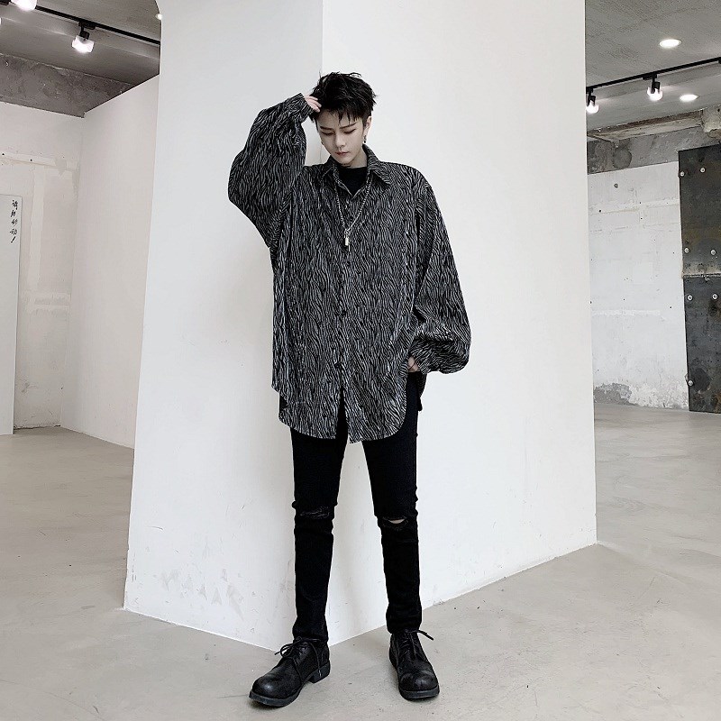 春装新款暗黑系ins个性亮色丝绒长袖衬衫潮流男青年宽松慵懒衬衣