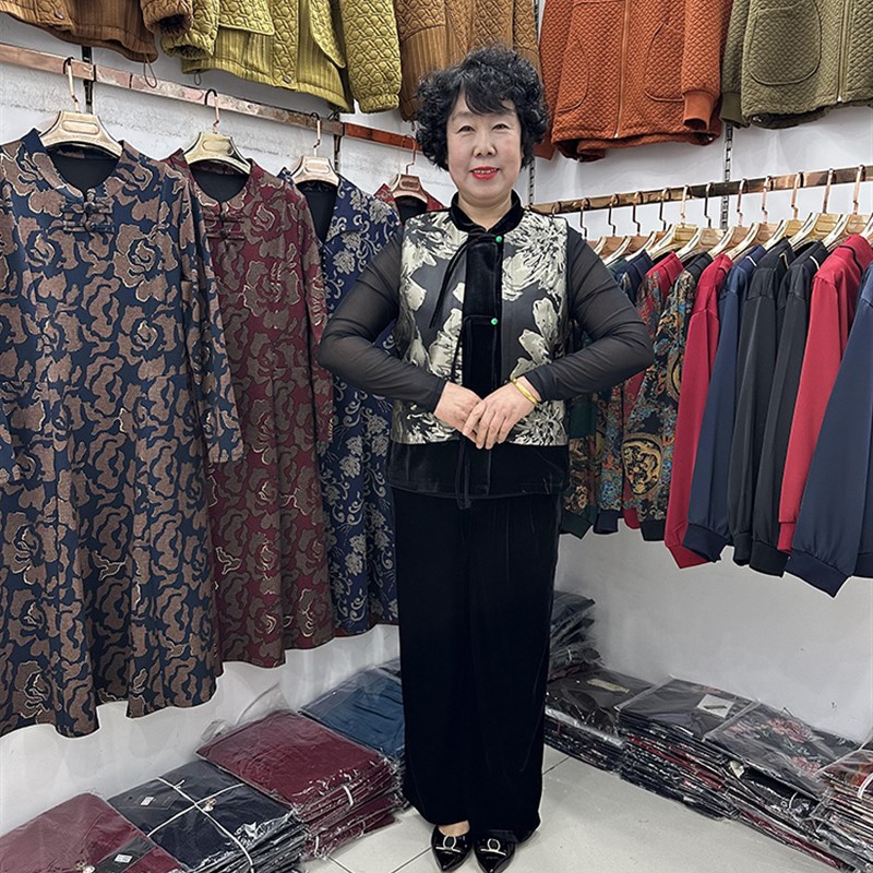 【春季新品】中年人圆领百搭时尚马甲女配网纱显瘦打底衫休闲套装