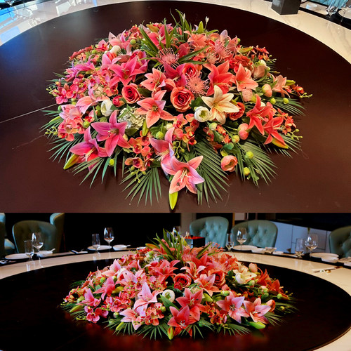 酒店餐桌花转盘中间摆花