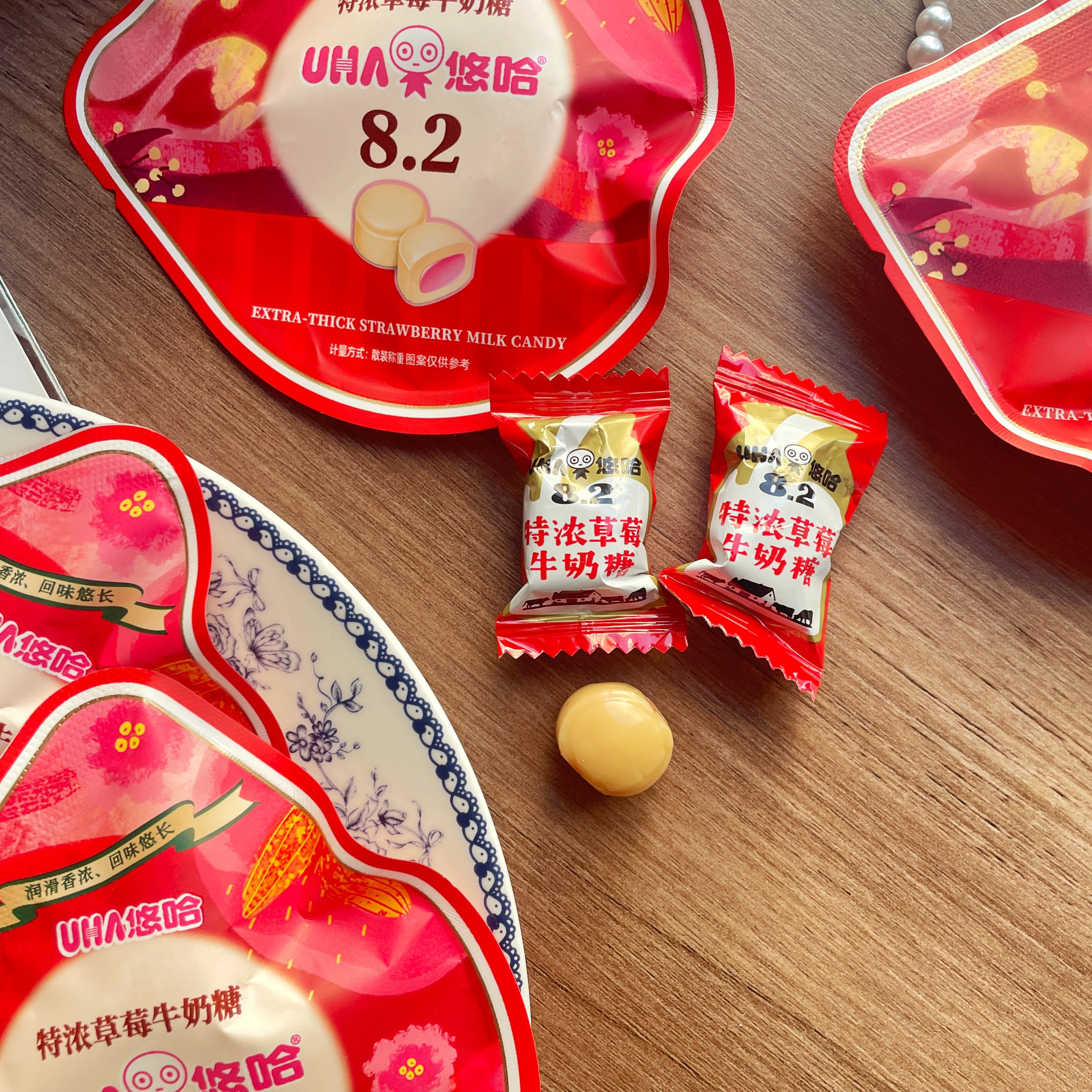 UHA悠哈异型大红色特浓草莓牛奶糖高颜值结婚喜糖伴手礼休闲零食