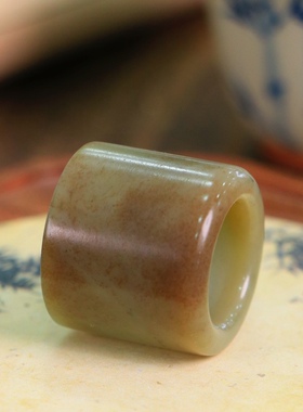 新疆且末和田玉糖色玉籽料扳指戒指三彩一物一证天然玉石收藏级