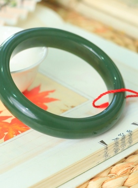 新疆和田玉碧玉手镯正圈