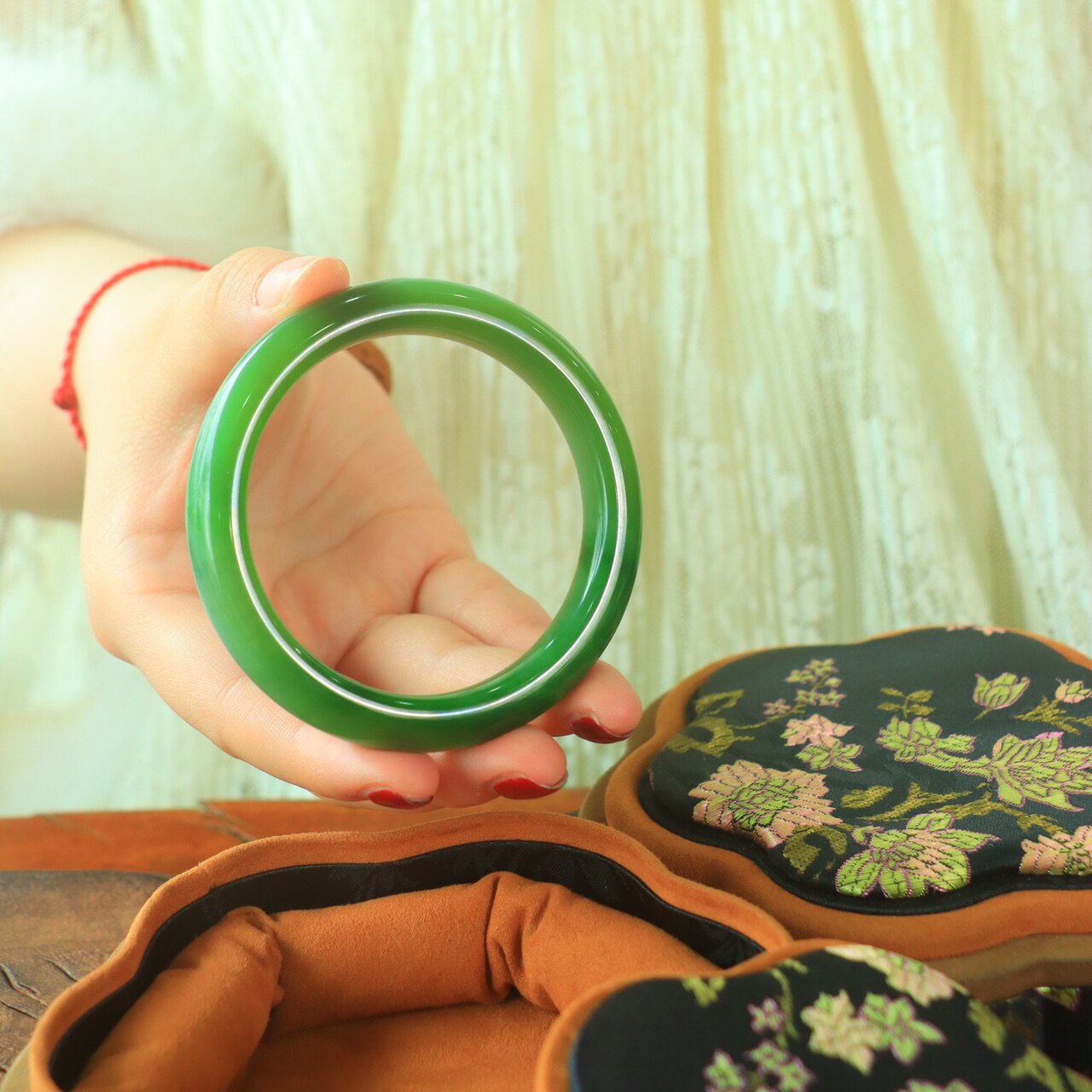 和田玉碧玉猫眼手镯正圈平安镯籽料女款玉镯简约国风手饰天然镯子