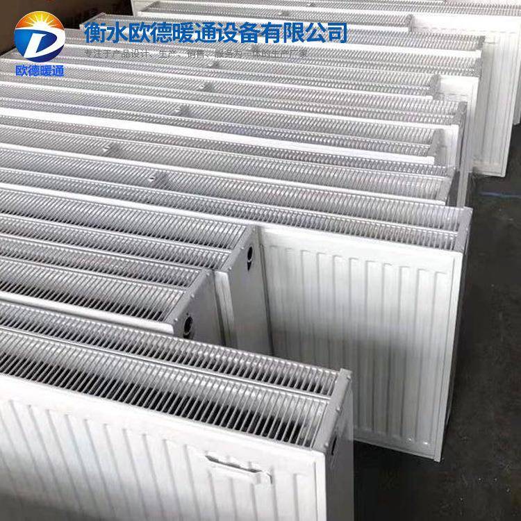 壁挂式板式暖气片GB33型家用钢制辐射对流散热器厂家现货