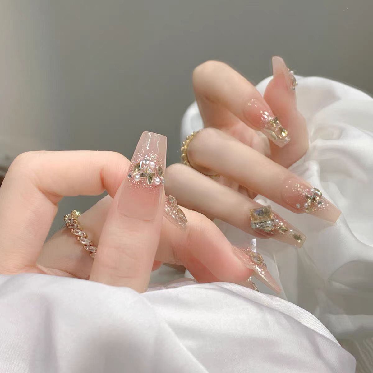 纯手工冷茶色气质显白腮红美甲奢华堆堆钻高级ins穿戴指甲穿戴甲
