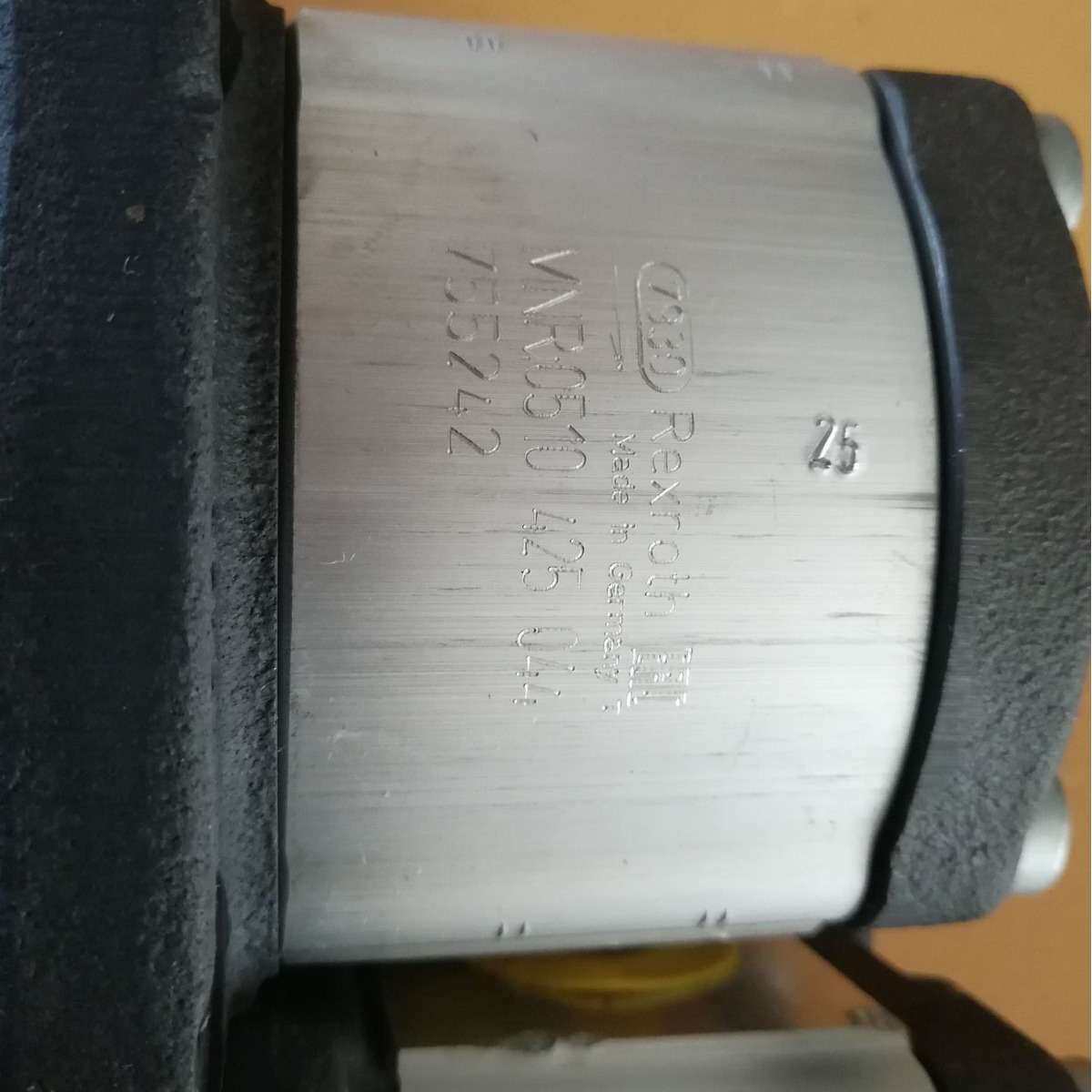 0510225027 AZPF-12-004RCB20MB力士乐Rexroth齿轮泵