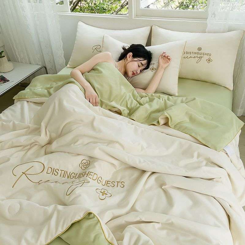 空调被子四季通用水洗冰丝夏被四件套床单床笠单人双人夏凉被