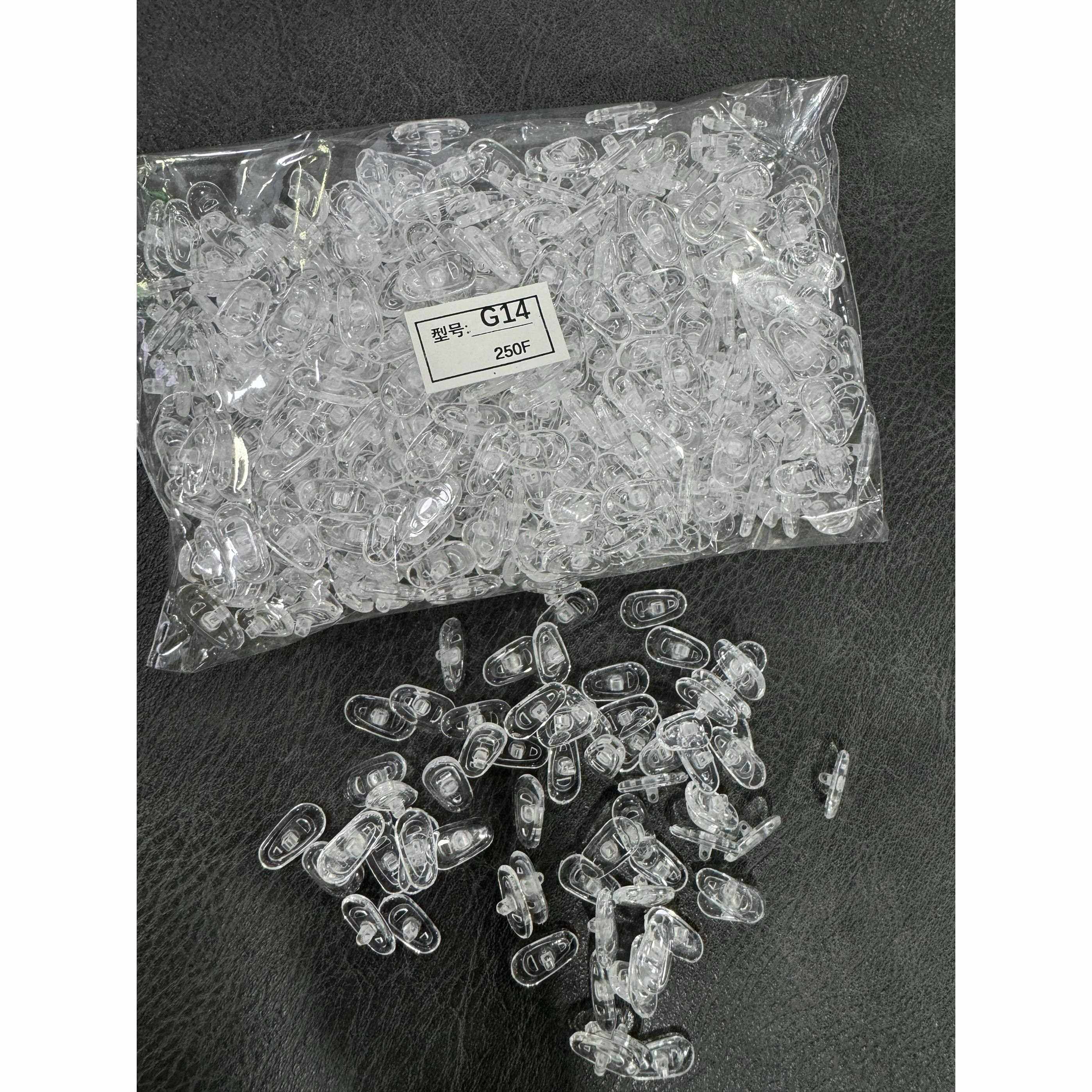 正品眼镜鼻托硅胶 眼镜防滑鼻托瓜子型眼镜配件螺丝款常用托叶,ZIPPO/瑞士军刀/眼镜,眼镜鼻托,淘宝优惠券,粉丝福利购,淘宝优惠卷