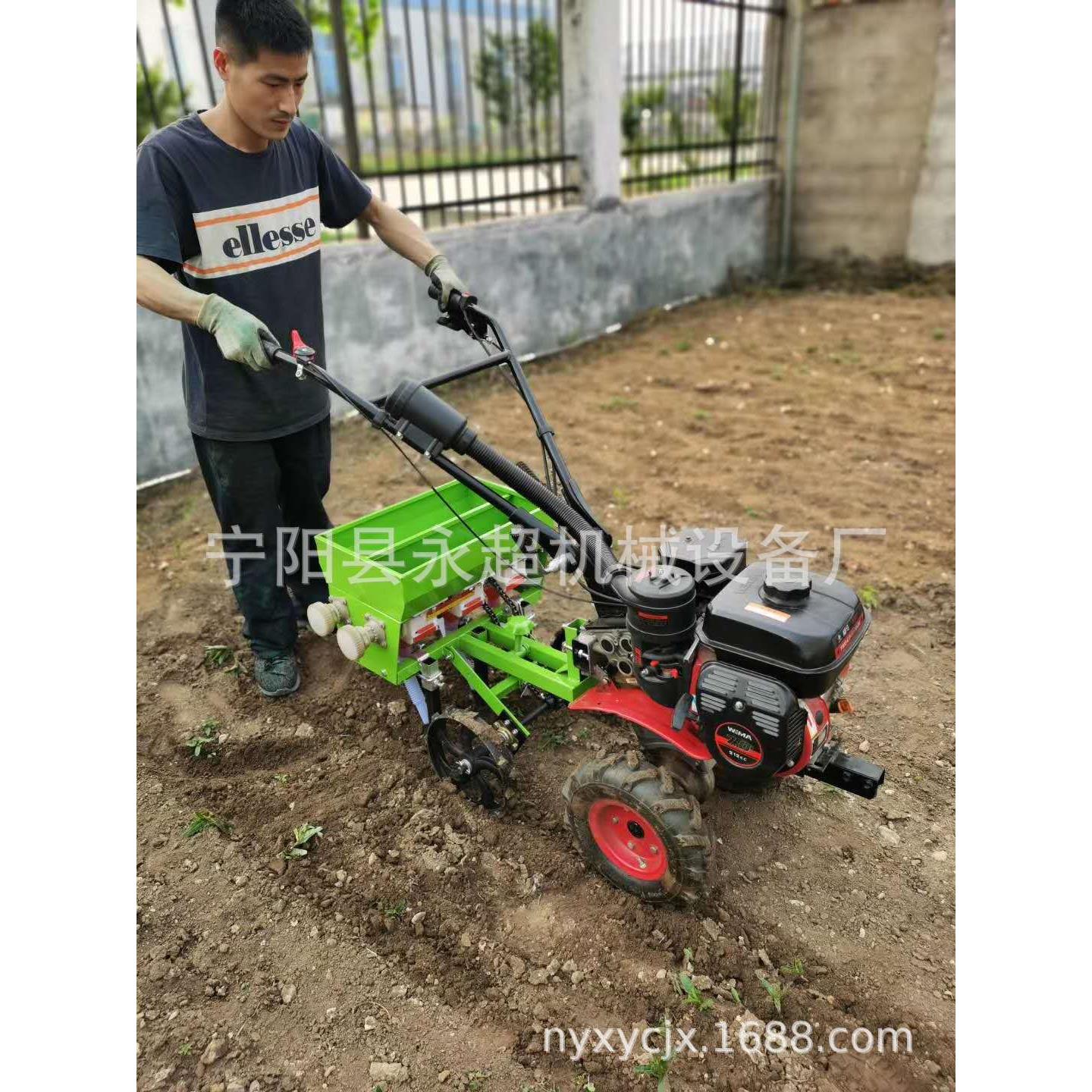 小型玉米 小麦大豆微耕播种机 柴油式链轨耘耕机开沟除草