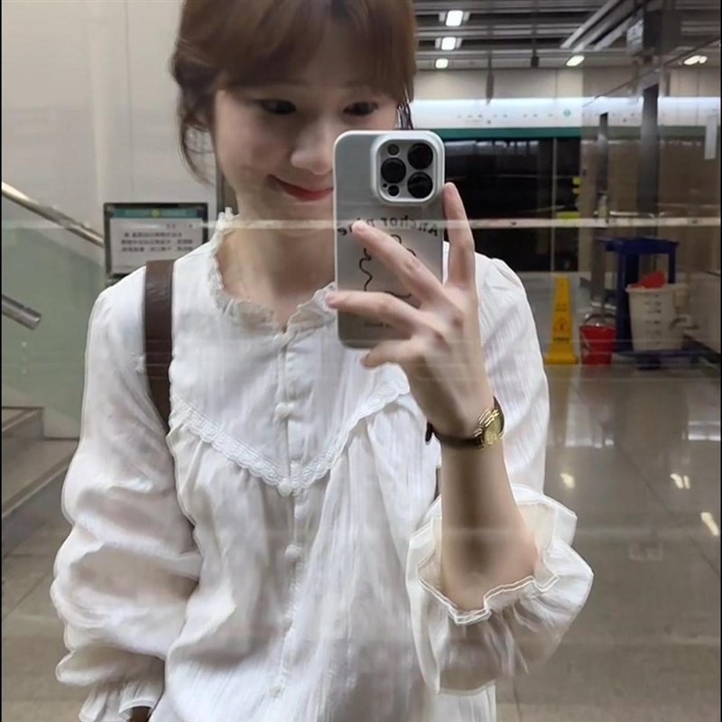 法式甜美花边领白色长袖衬衫女2024秋季新款韩版宽松别致内搭衬衣