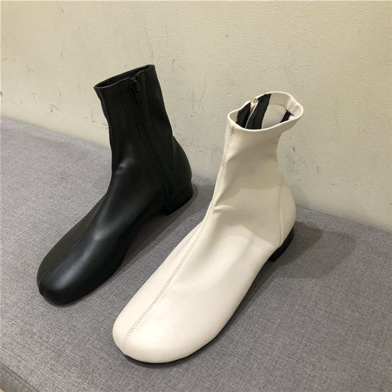 现韩国东大门女鞋21秋新品chic简约圆头低N跟奶白软皮弹力时装短