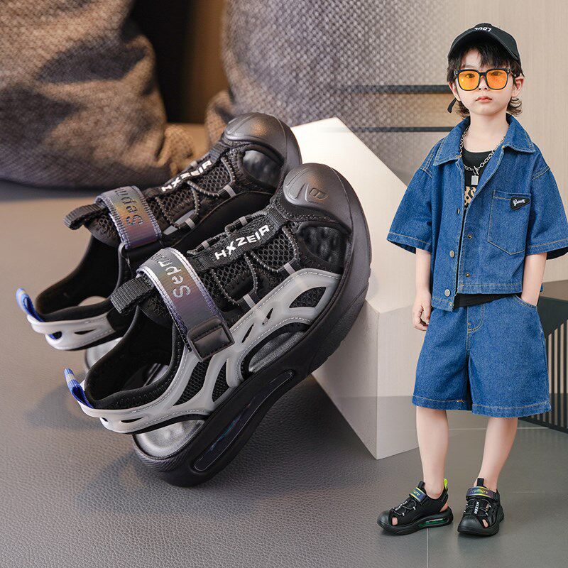 青少年包头包脚儿童黑白色凉鞋男童2024夏季新款夏防水软底小男孩