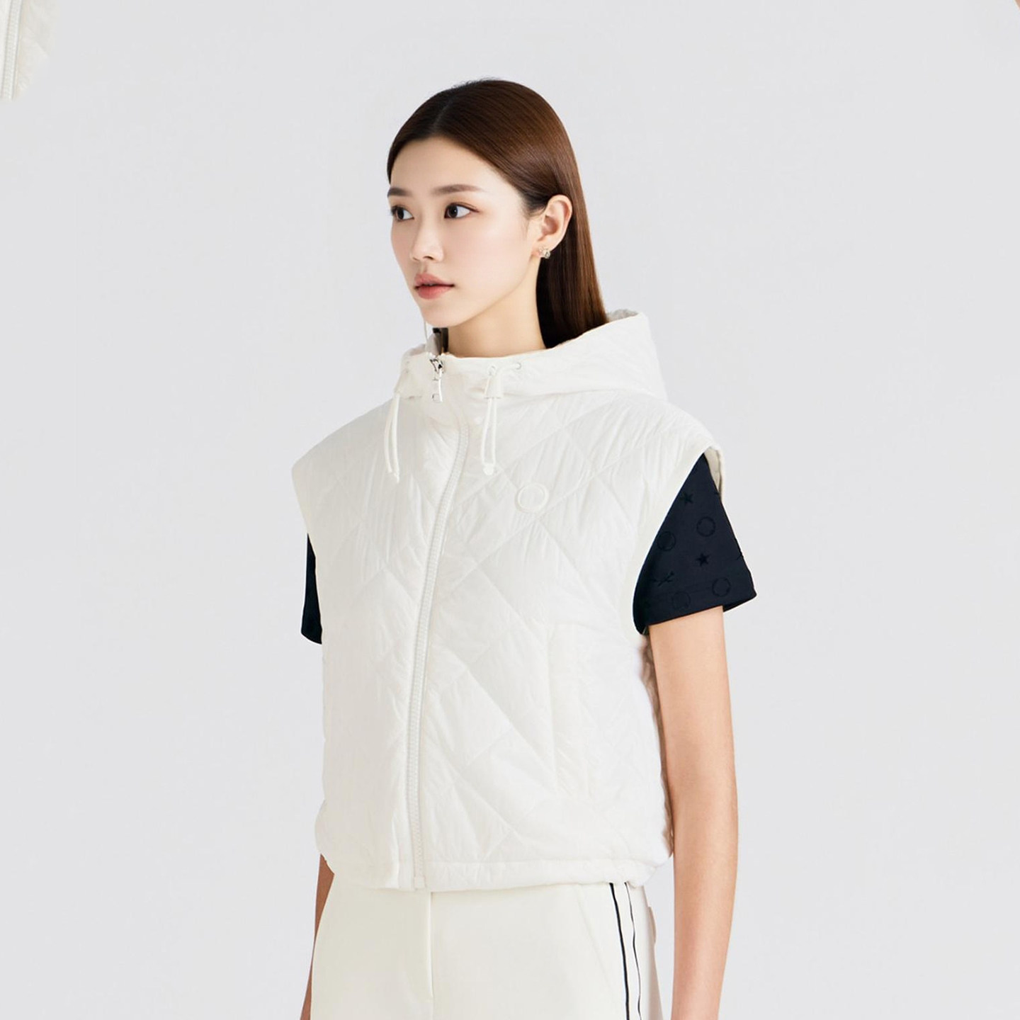 高尔夫球服女士羽绒棉马甲25秋冬百搭字标防风保暖夹棉连帽背心女