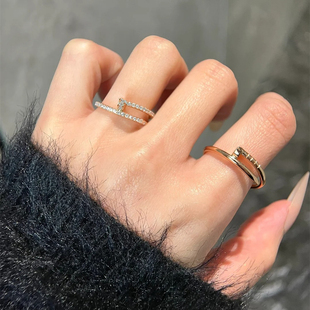 高版本设计师款镶钻戒指女镀18k玫瑰金小众头尾钻玫瑰金轻奢指环