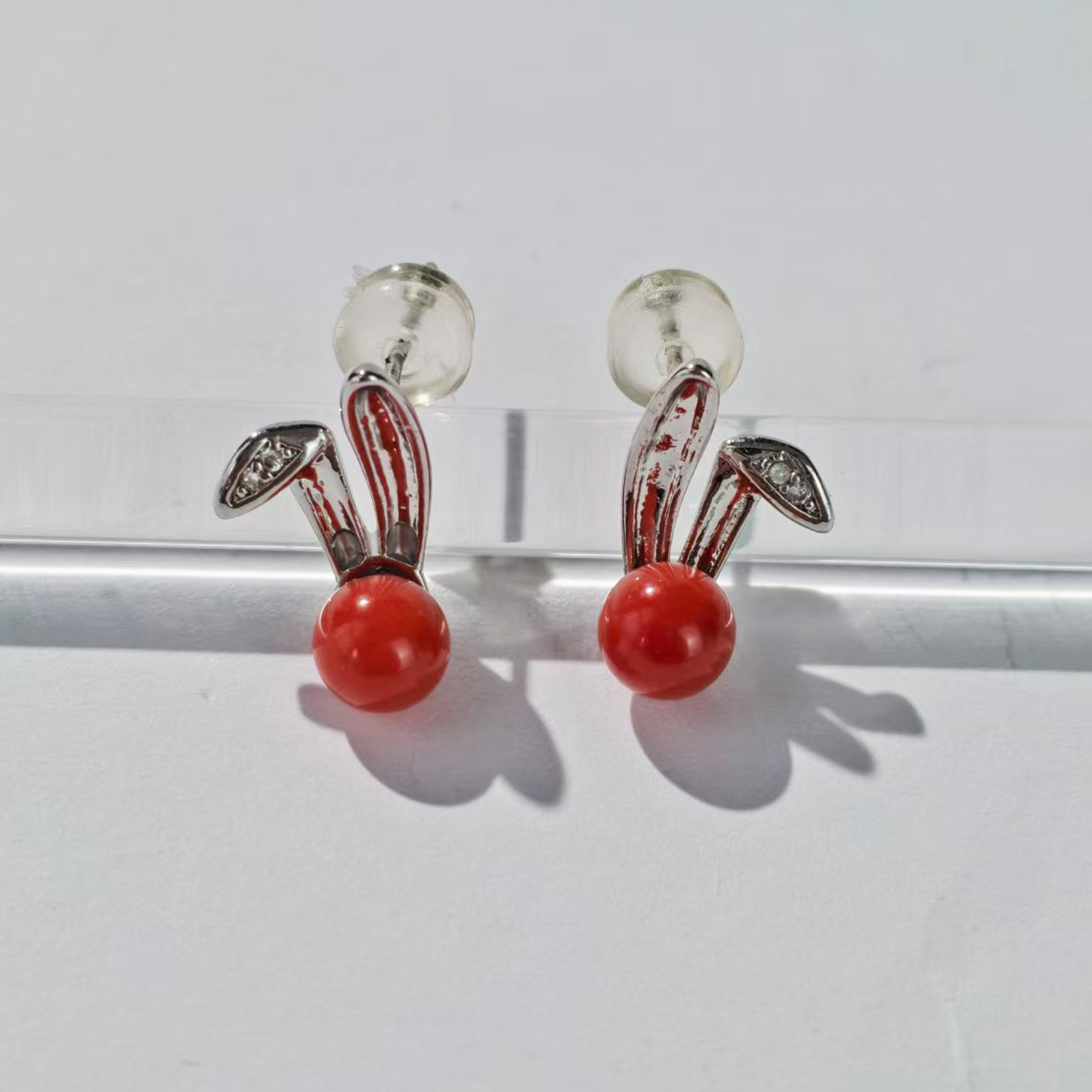 俏丽纯天然红珊瑚s925银耳饰