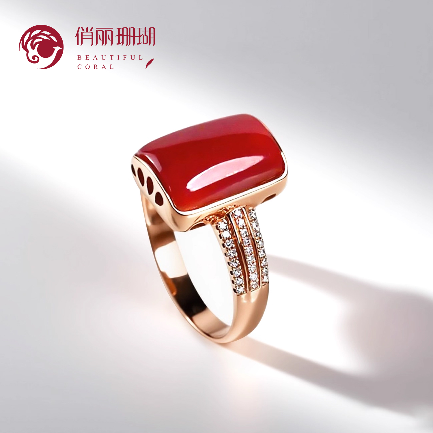 俏丽阿卡红珊瑚18K金镶嵌戒指