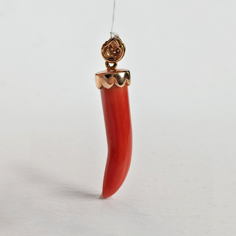 俏丽天然红珊瑚吊坠18K金项坠