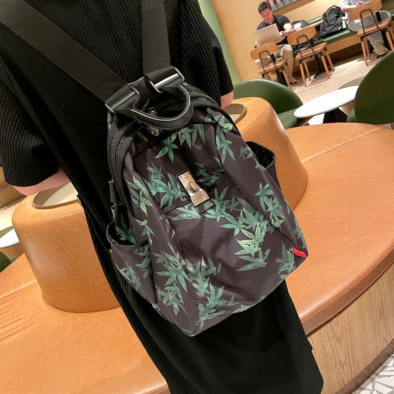 洋气大容量旅行双肩包女2024新款时尚女士背包牛津布轻便外出旅游