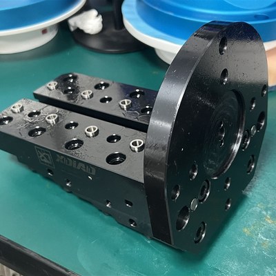 四轴桥板单侧L板带型槽任意安装自定心老虎钳配快换板精孔