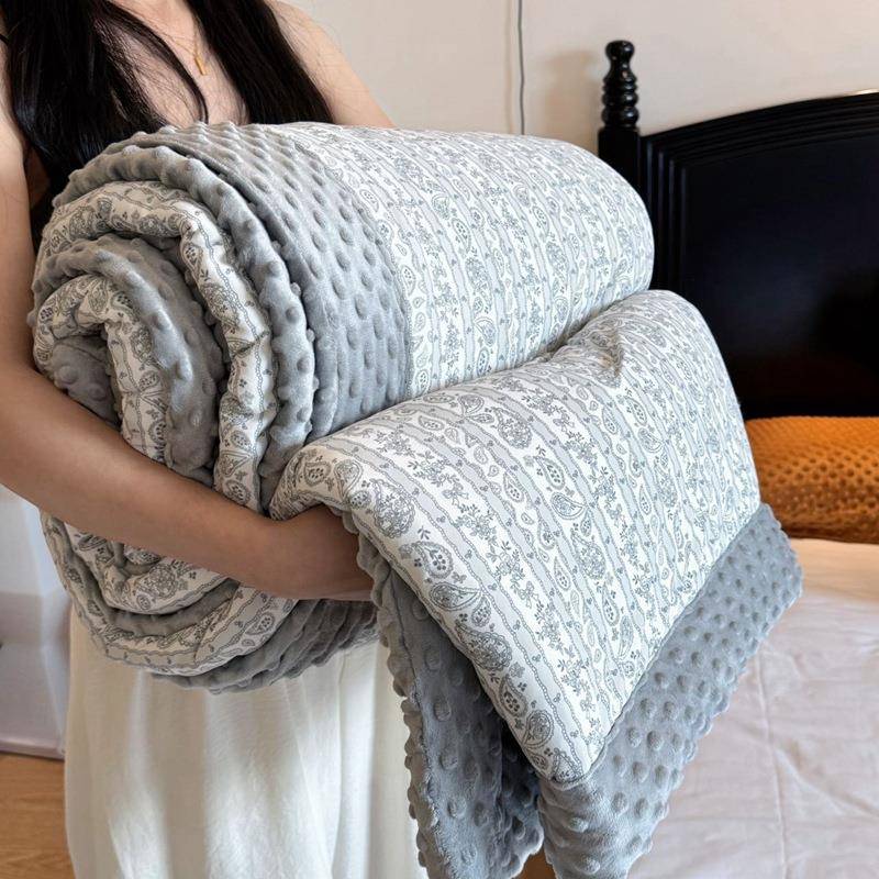 新款A类豆豆绒安抚被秋冬保暖儿童豆豆按摩被可洗宝宝盖被午休被